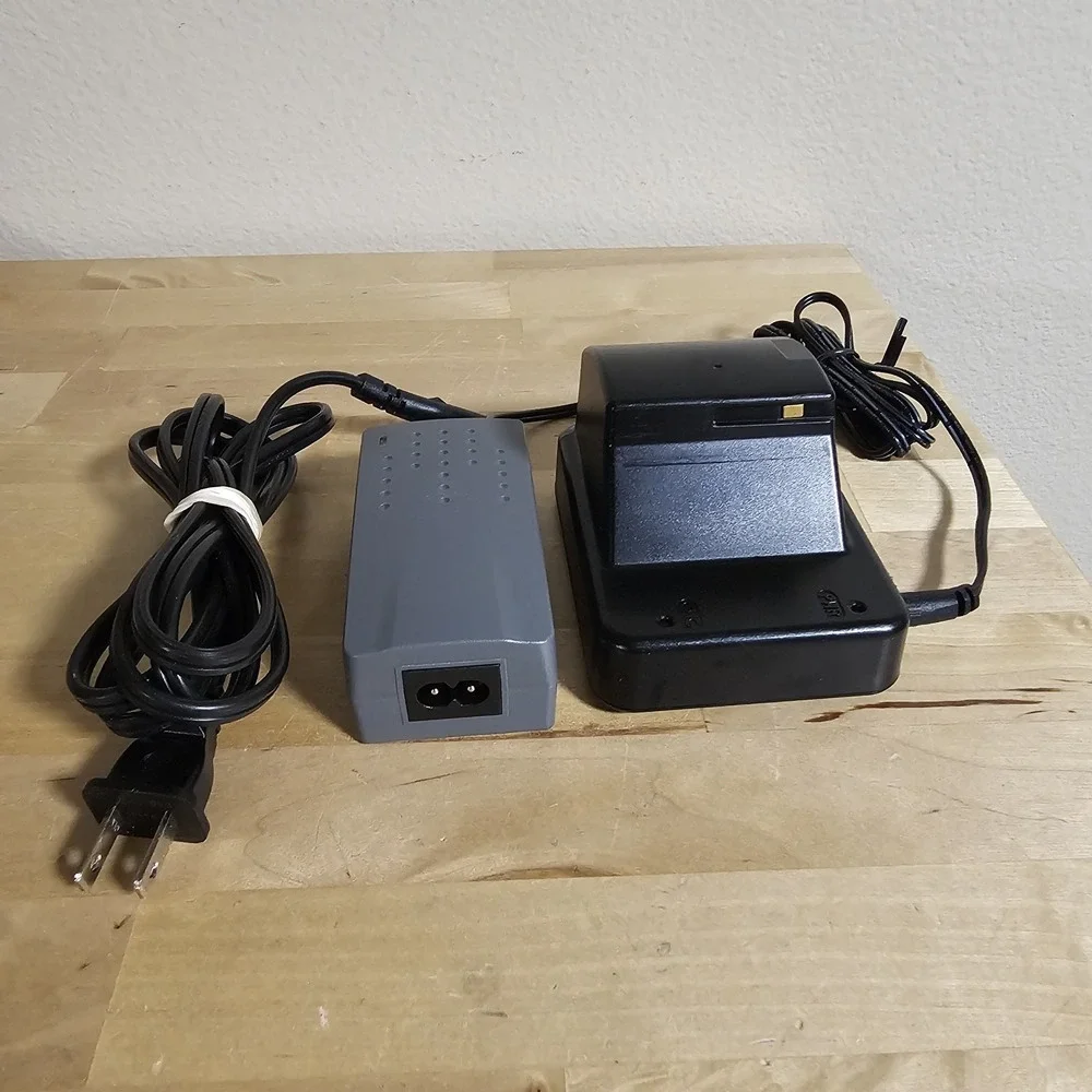 BI Incorporated LOC8 XT Ankle Monitor Battery Charger Power Adapter - XT-806